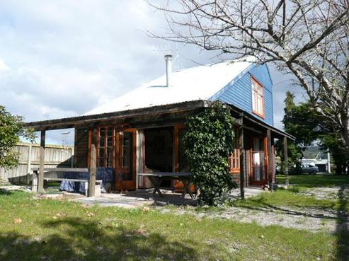316 Hetherington Road, Whangamata