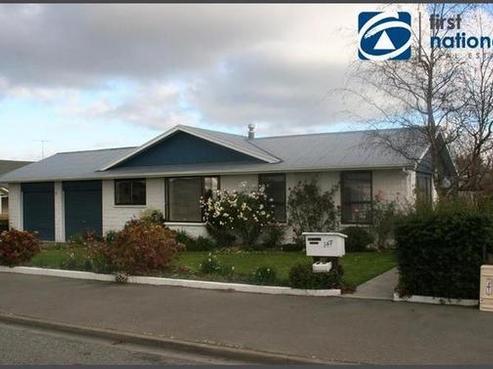 147 Middle Road, Allenton
