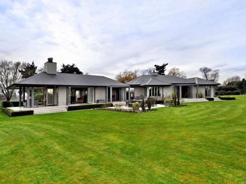 38 Island Road, Clarkville