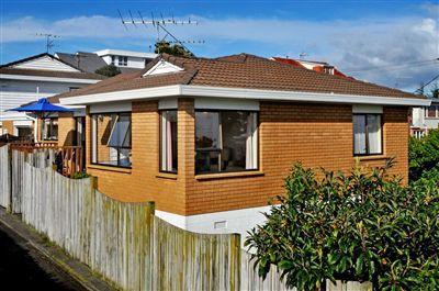 42A Howard Road, Northcote