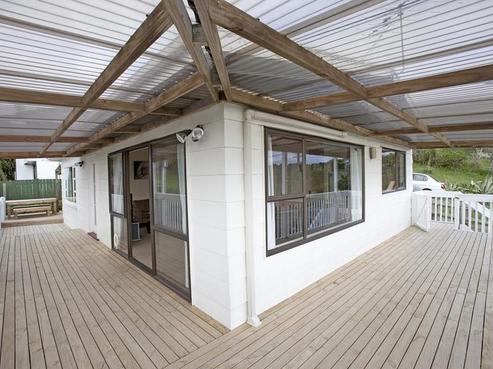 8 Scott Road, Stanmore Bay