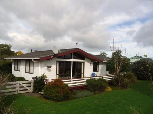 8 Kowhai Place, Waiuku