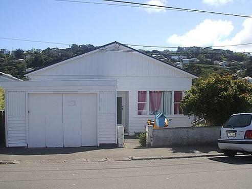 48 Mckinley Crescent, Brooklyn