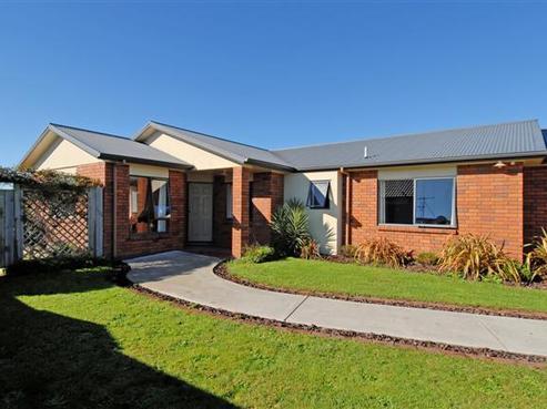 18 Aldona Place, Fairview Downs