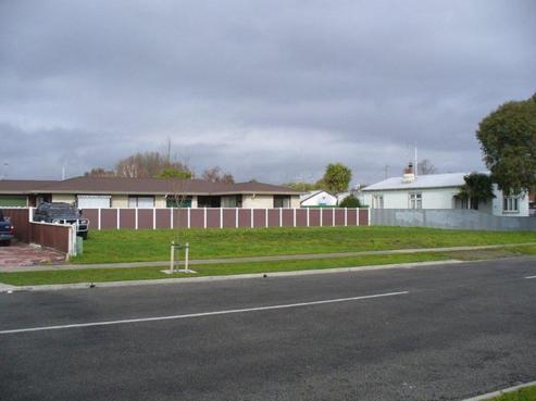 900 Florence Street, Raureka