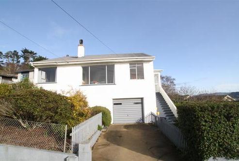 4 Featherston Street, Macandrew Bay