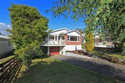6 Gray Avenue, Paraparaumu Beach