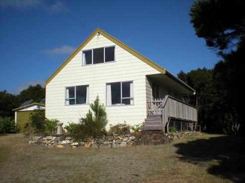 110 Mitchener Road, Great Barrier Island