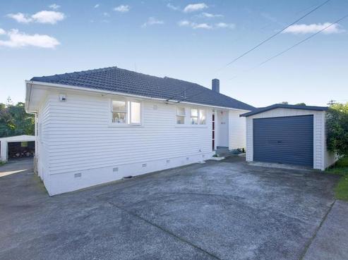 15 Coates Crescent, Panmure