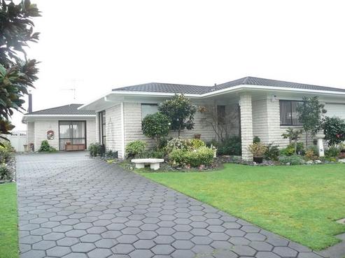 13 Riverside Drive, Waiuku