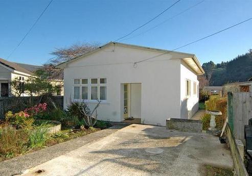 16 Longworth Street, North East Valley