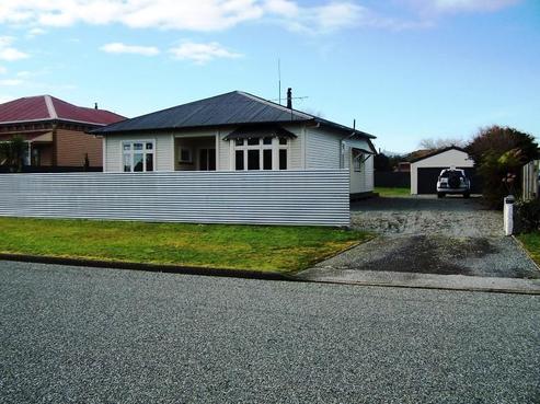 130 Hall Street, Hokitika