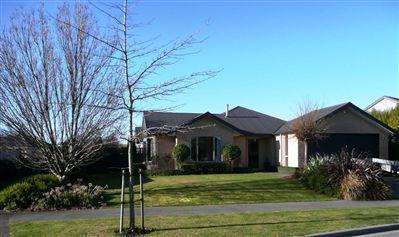 73 Woodhurst Drive, Casebrook
