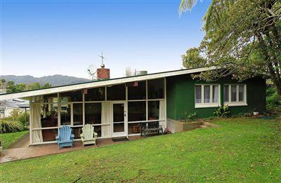 35 Wairere Road, Belmont
