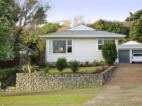 42 Waipounamu Drive, Kelson