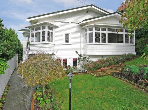 3 Donald Crescent, Karori