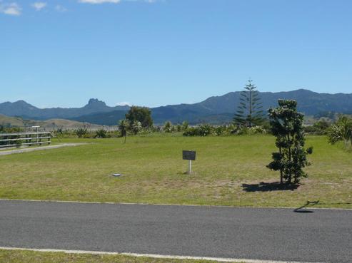 122 Kelly Jade Avenue, Matarangi