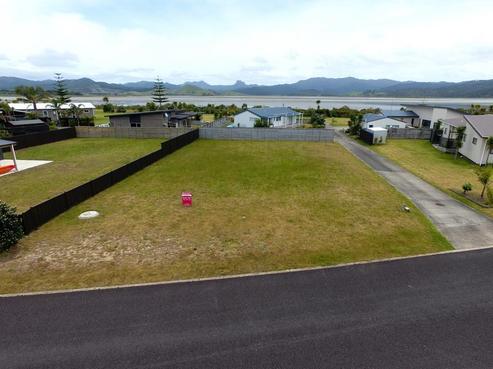 115 Kelly Jade Avenue, Matarangi