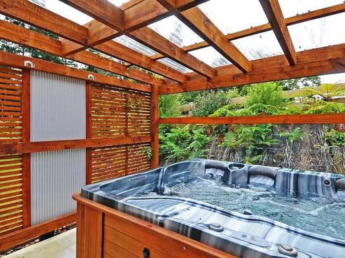 1 Crest Road, Akatarawa