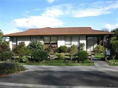 609 Queen Street East, Parkvale