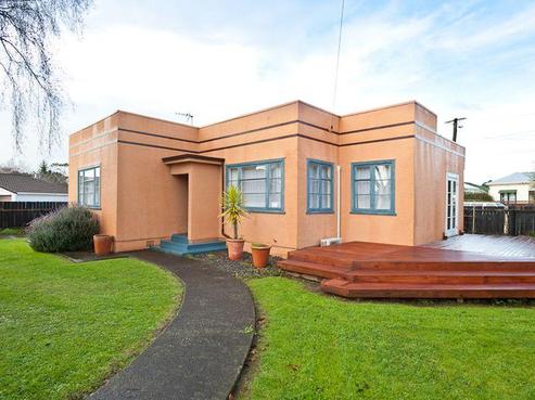 2A Burton Avenue, Whanganui East