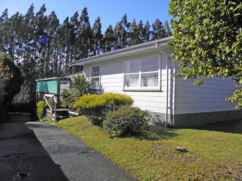 18 Deborah Place, Mangakakahi