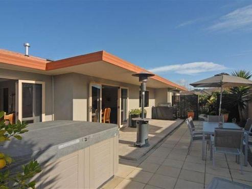 6 Park Lane, Greenmeadows