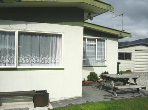 101 Hazlett Street, Clyde