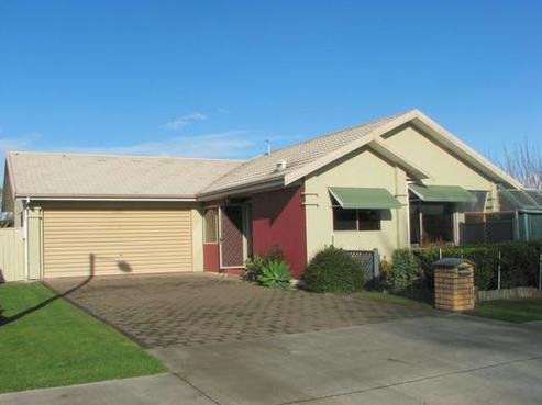11 Burness Road, Greenmeadows