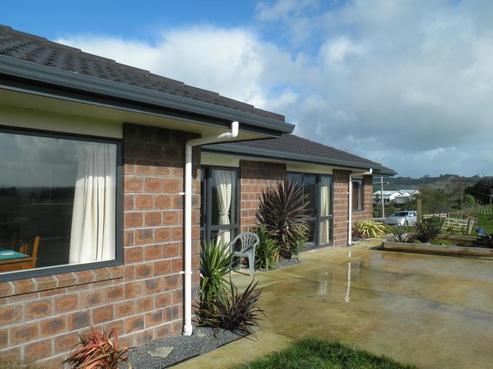 1004 Hetherington Road, Ruawaro