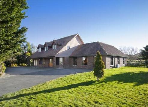 45D Scroggs Hill Road, Brighton