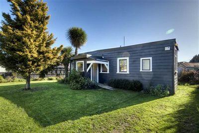 605 Riverslea Road South, Akina
