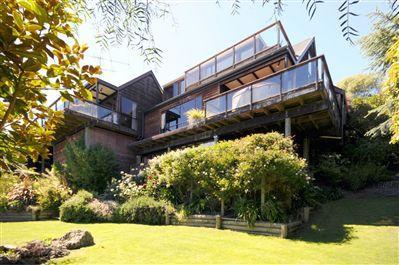 8 Starwood Lane, Clifton