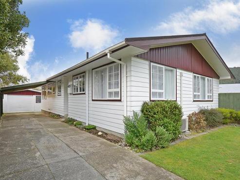 115 California Drive, Totara Park