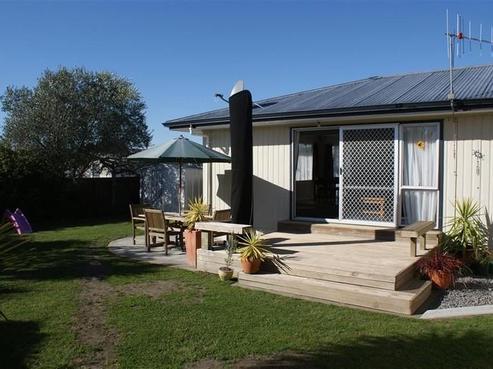 37 Duckworth Crescent, Greenmeadows
