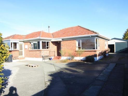 92A Avenue Road, West End