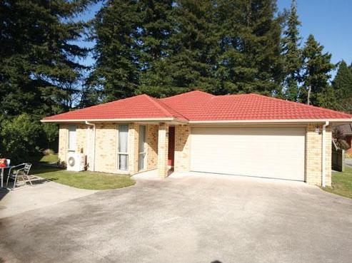 28 Riverholm Drive, Mangakakahi