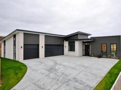 92 New Borman Road, Huntington