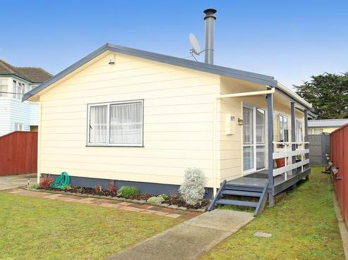 10A Hughes Crescent, Taita