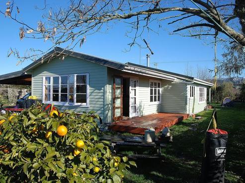 221 Central Road, Lower Moutere