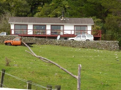 2622 Coast Road, Barrytown
