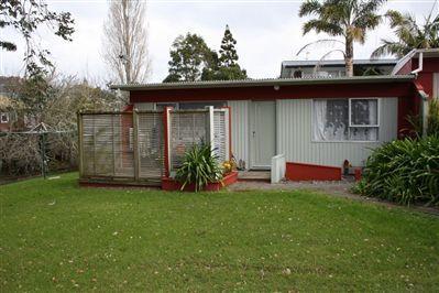 2/11 Jonathan Place, Sunnynook