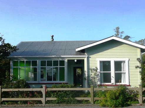 15 Bridge Street, Karamea