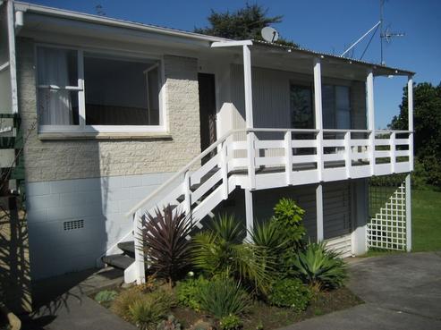 2 Pine Terrace, Howick