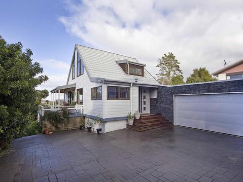 252 Glenvar Road, Torbay