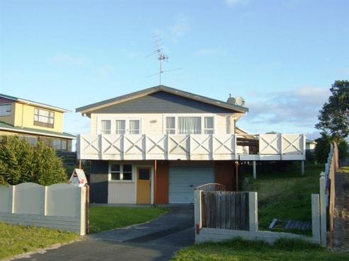 67 Hinau Street, Castlecliff