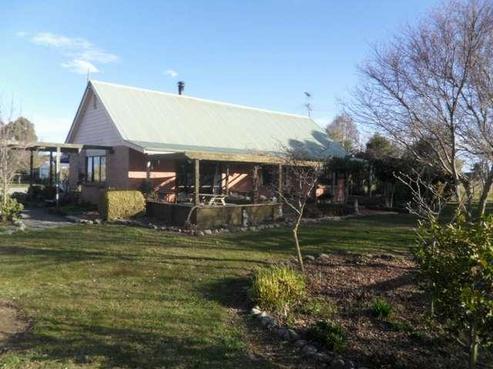 697 Maronan Road, Winslow