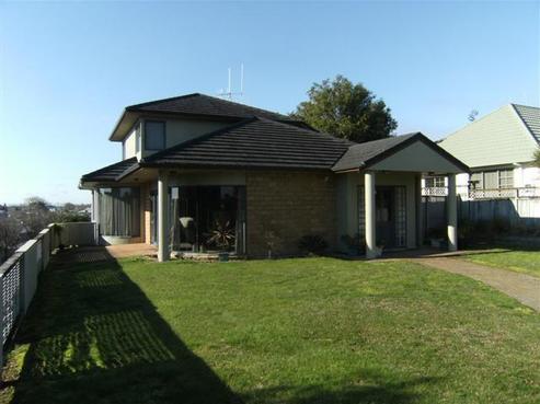 15 Church Road, Pukete