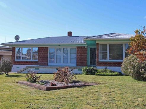 42 Lawrence Crescent, Hillpark