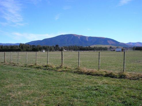 554 Foothills Road, Okuku